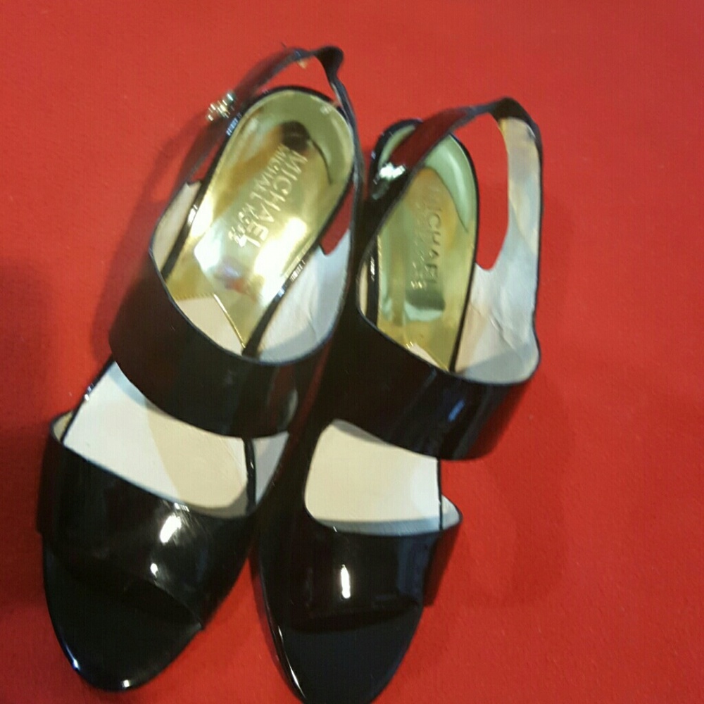 MK  shoes